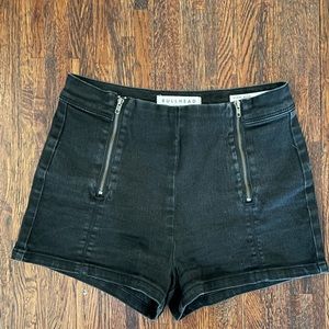 Bullhead size 5 high waisted black shorts